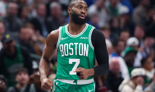 GGPoker洲-杰伦·布朗：我不会刻意造犯规也不假摔 但现在好像不得不这样做