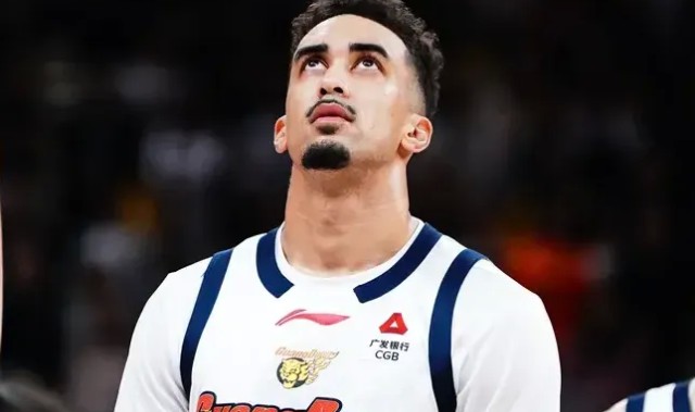 GGPoker洲中文旗站-奎因全场出战19分钟，投篮13中4得到12分5篮板2助攻2抢断